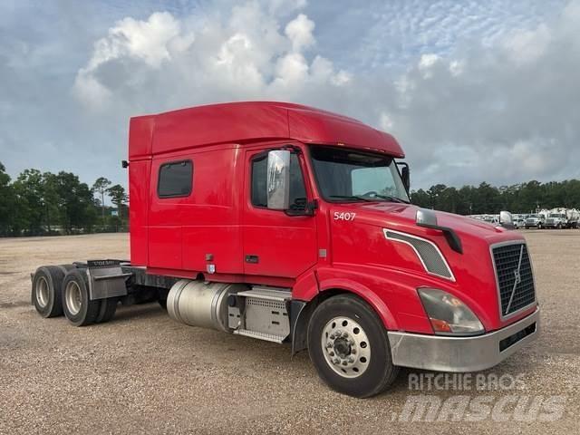 Volvo VNL وحدات الجر