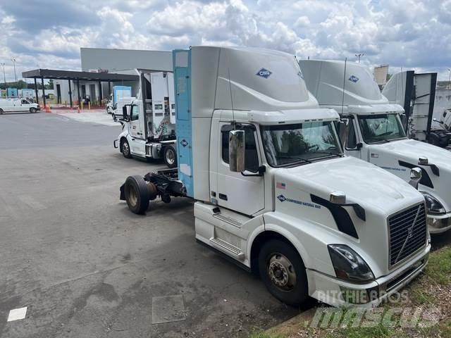 Volvo VNL وحدات الجر