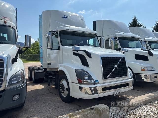 Volvo VNL وحدات الجر