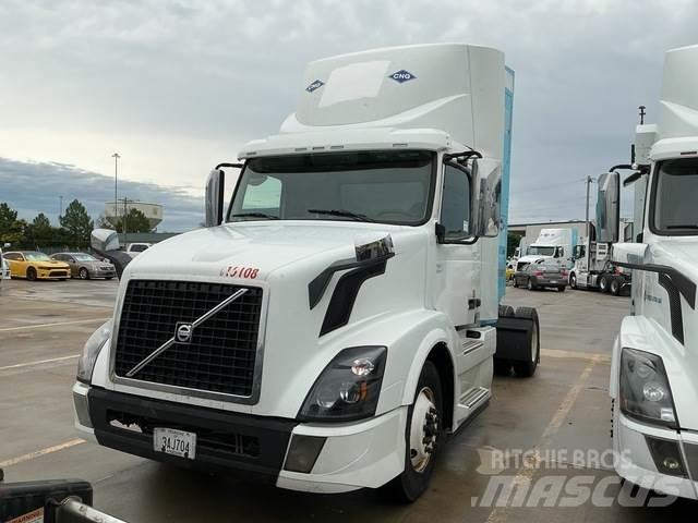 Volvo VNL وحدات الجر