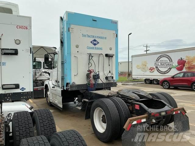 Volvo VNL وحدات الجر