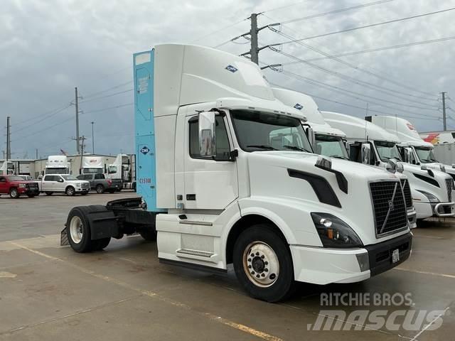 Volvo VNL وحدات الجر