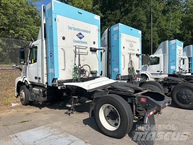 Volvo VNL وحدات الجر