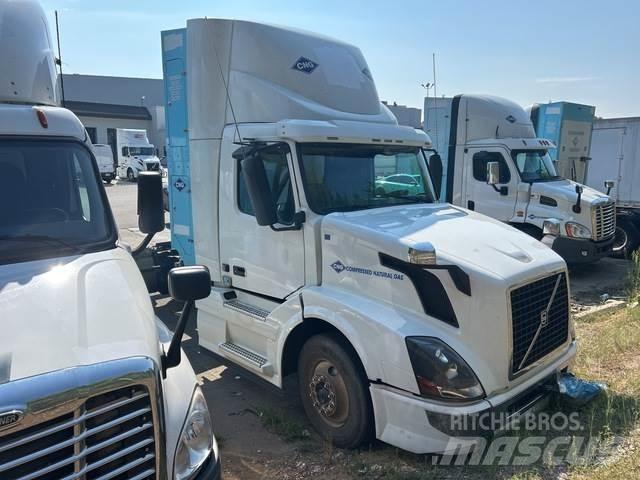 Volvo VNL وحدات الجر