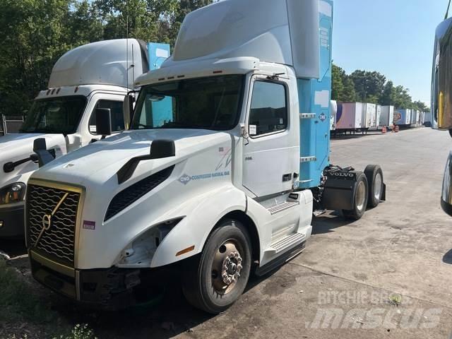 Volvo VNL وحدات الجر
