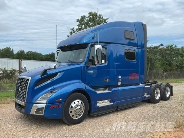 Volvo VNL وحدات الجر