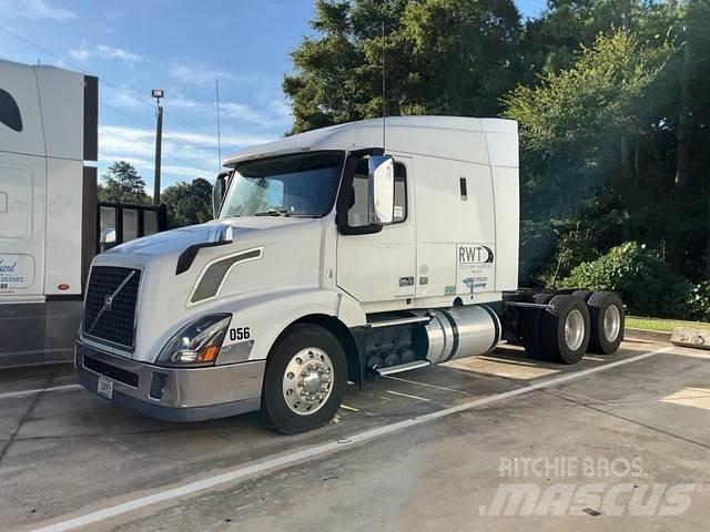 Volvo VNL وحدات الجر