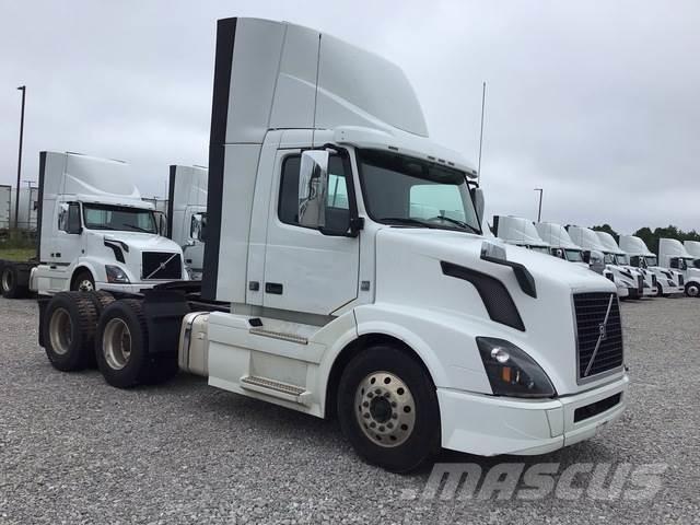 Volvo VNL وحدات الجر