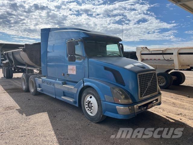 Volvo VNL وحدات الجر