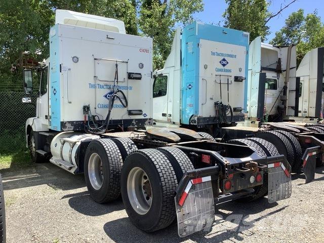 Volvo VNL وحدات الجر