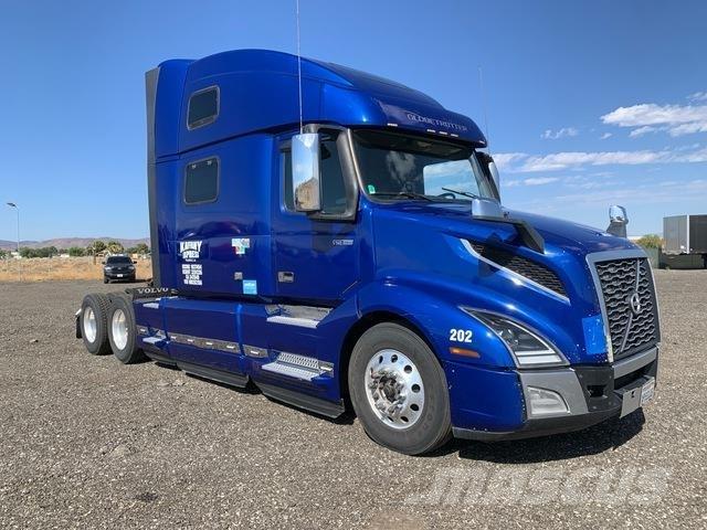 Volvo VNL وحدات الجر