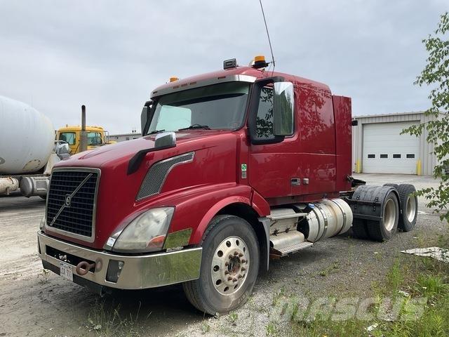 Volvo VNL وحدات الجر