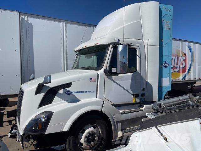 Volvo VNL وحدات الجر