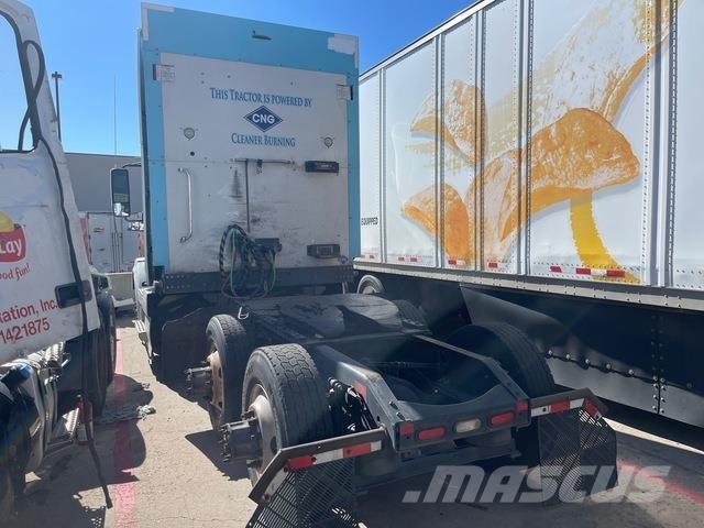 Volvo VNL وحدات الجر