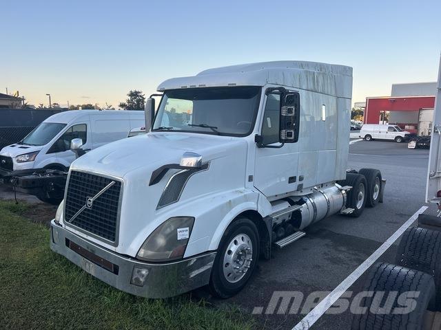 Volvo VNL وحدات الجر