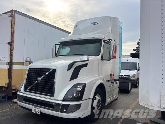 Volvo VNL وحدات الجر