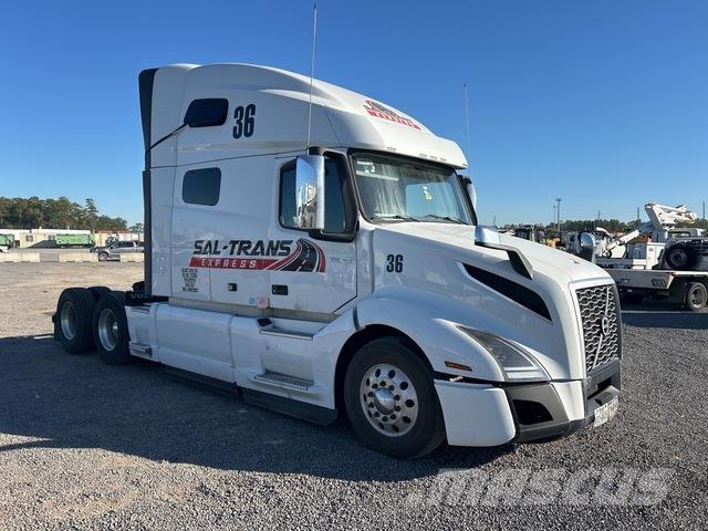 Volvo VNL وحدات الجر