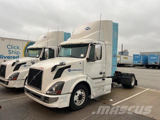 Volvo VNL وحدات الجر