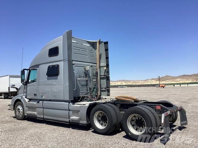 Volvo VNL64780 وحدات الجر