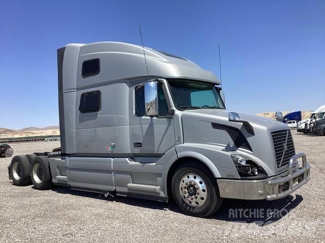 Volvo VNL64780 وحدات الجر