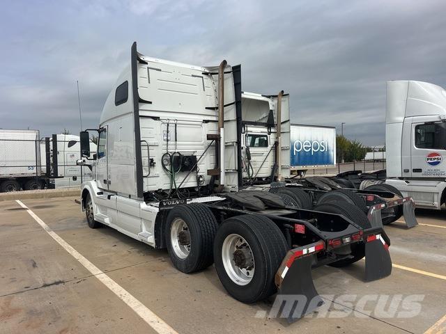 Volvo VNL64T وحدات الجر