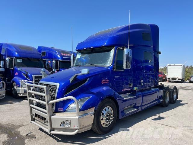 Volvo VNL760 وحدات الجر