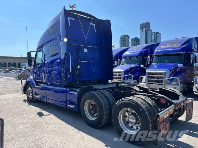 Volvo VNL760 وحدات الجر