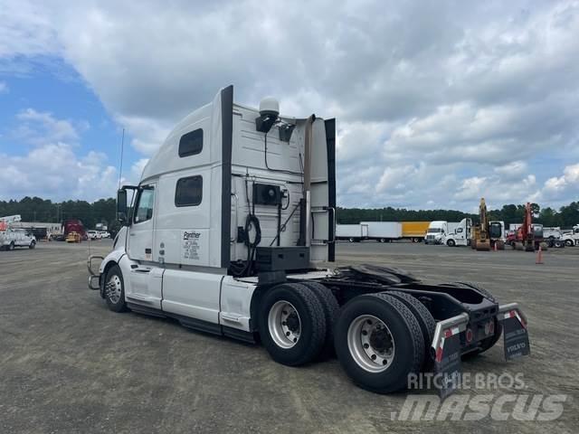 Volvo VNL860 وحدات الجر