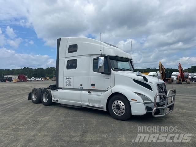 Volvo VNL860 وحدات الجر
