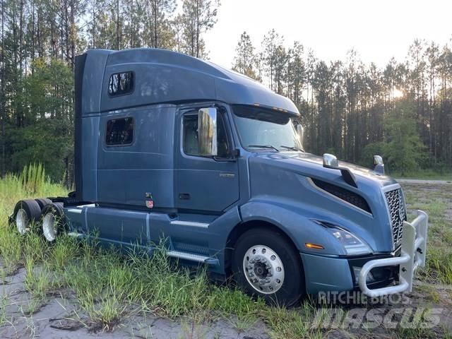 Volvo VNL860 وحدات الجر