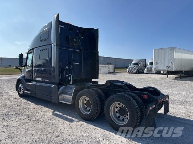 Volvo VNL860 وحدات الجر