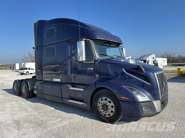 Volvo VNL860 وحدات الجر