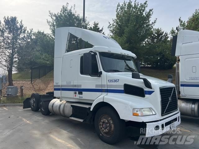 Volvo VNM وحدات الجر