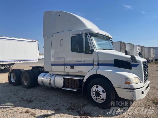 Volvo VNM وحدات الجر