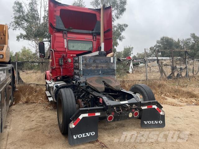 Volvo VNM وحدات الجر