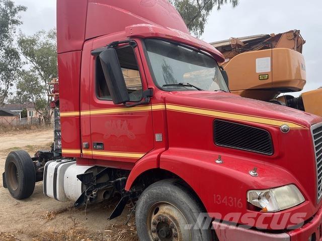 Volvo VNM وحدات الجر