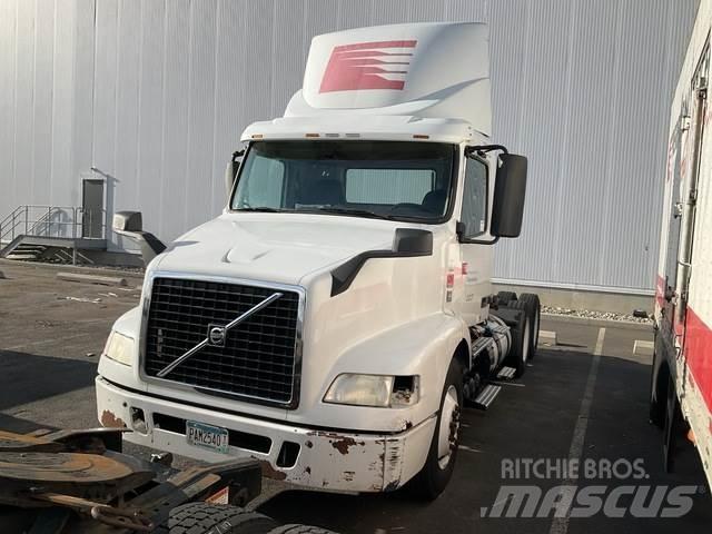 Volvo VNM وحدات الجر