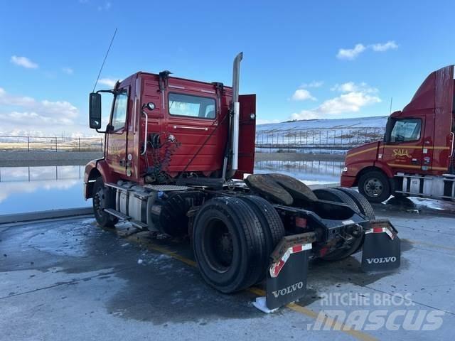 Volvo VNM وحدات الجر