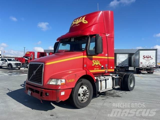 Volvo VNM وحدات الجر