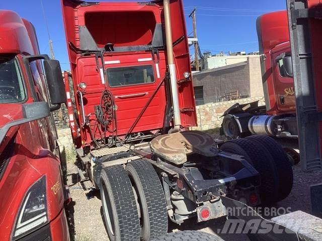 Volvo VNM وحدات الجر