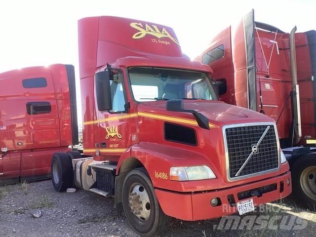 Volvo VNM وحدات الجر