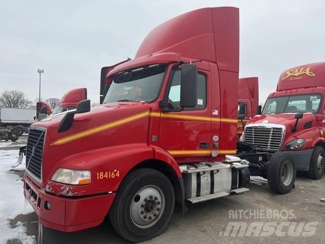 Volvo VNM وحدات الجر
