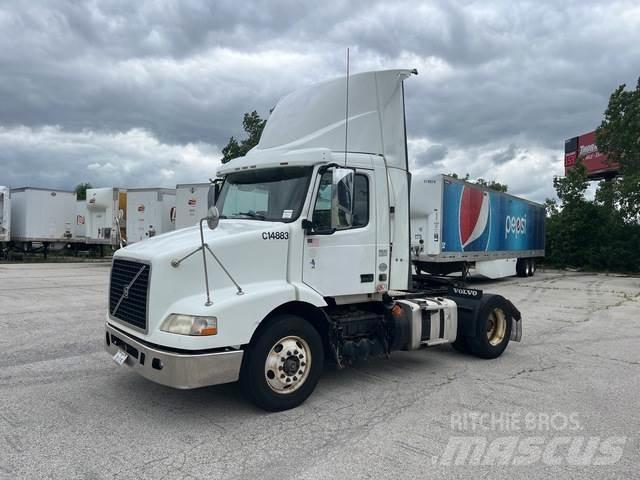 Volvo VNM وحدات الجر