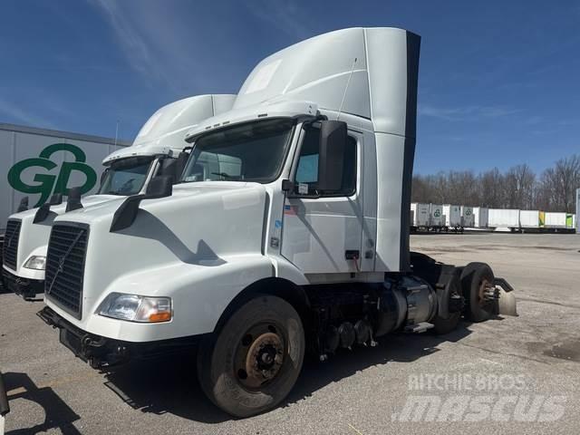 Volvo VNM وحدات الجر