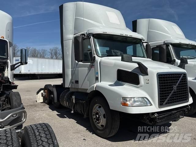 Volvo VNM وحدات الجر
