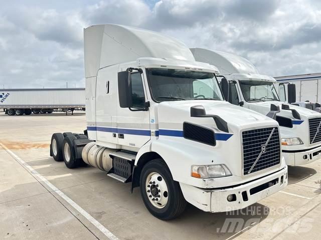 Volvo VNM وحدات الجر
