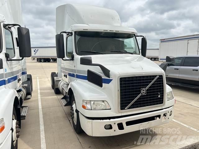 Volvo VNM وحدات الجر