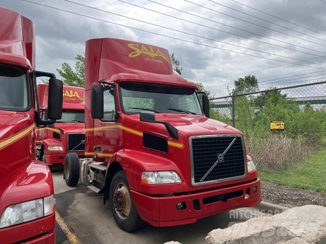 Volvo VNM وحدات الجر