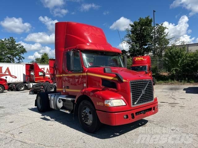 Volvo VNM وحدات الجر