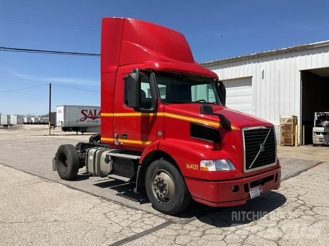 Volvo VNM وحدات الجر